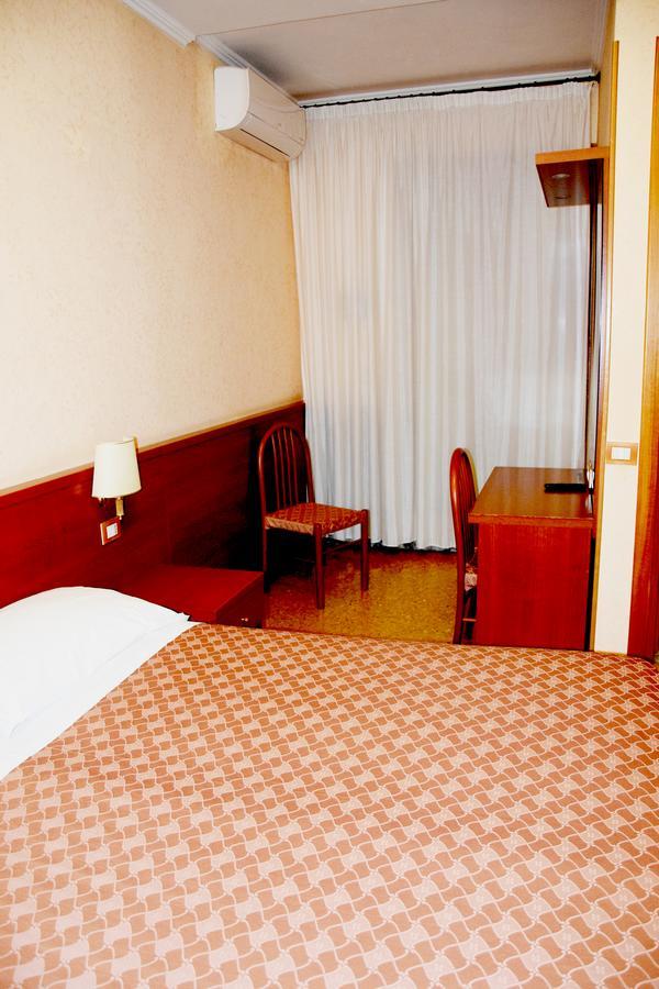 Hotel Bruna Rome Buitenkant foto