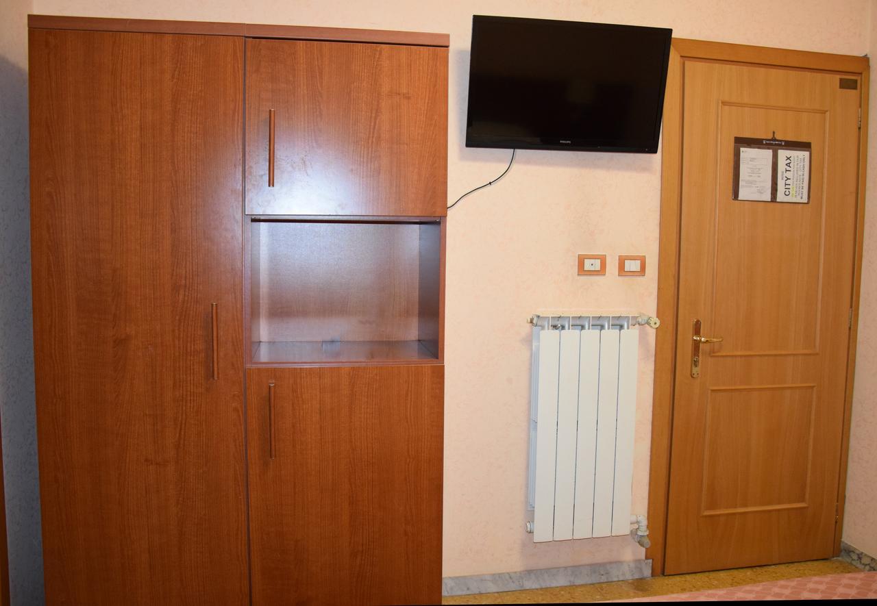 Hotel Bruna Rome Buitenkant foto