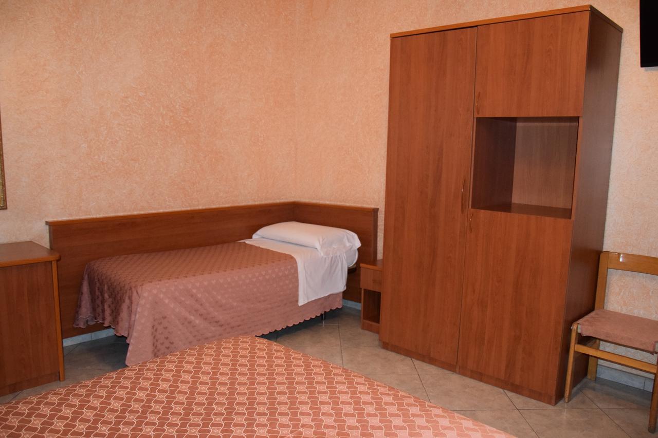 Hotel Bruna Rome Buitenkant foto