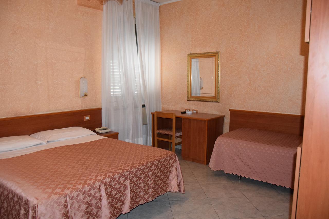 Hotel Bruna Rome Buitenkant foto