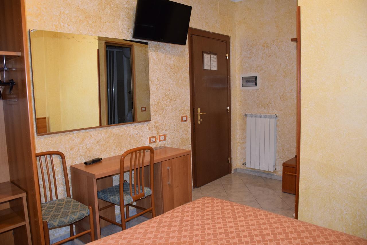 Hotel Bruna Rome Buitenkant foto